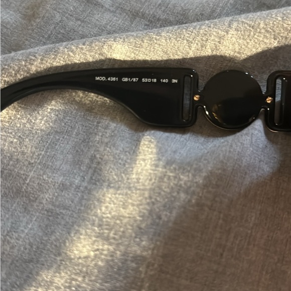 Versace men’s sunglasses - Picture 4 of 7